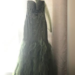 Jovani- size 4 prom dress